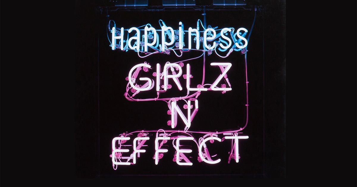 サイン入りHappiness グループ写真 Happinessの画像・写真 | “EXILE系ガールズユニット”3組に2000人が大